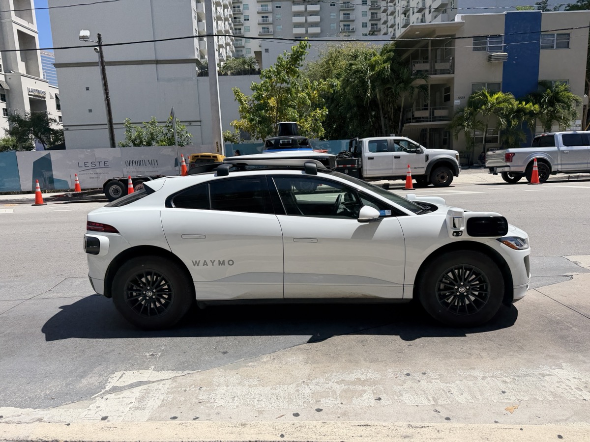 Waymo One (Jaguar I-PACE) - Waymo